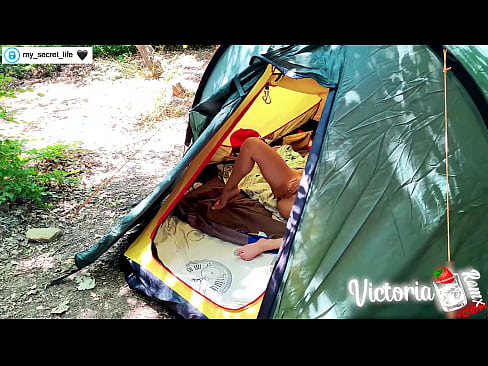 ❤️ Op kamera verfilm Passievolle ruk vreemdeling in 'n tent ❤️ Sluts by porn af.xxxifuck.ru ❌