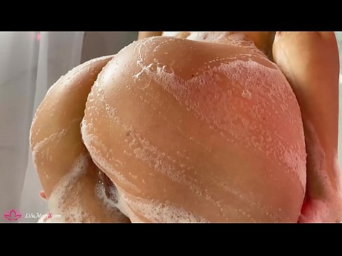 ❤️ Donkerkop masturbeer poes met vibrator tot intense orgasme in stort ❤️ Sluts by porn af.xxxifuck.ru ❌